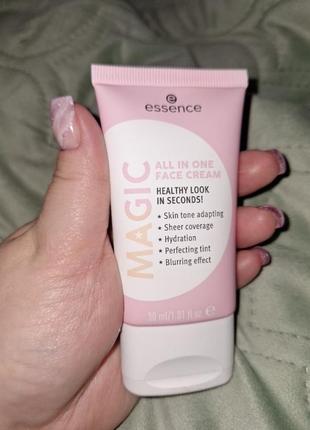 Тинтующий праймер essence
