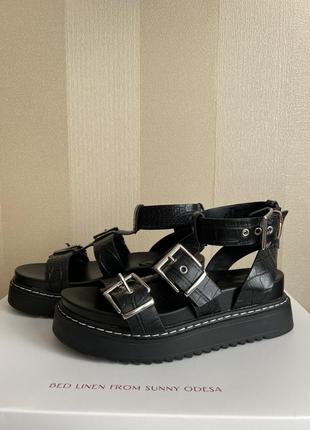 Босоножки bershka 24 см