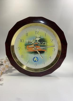 Настінні годинники тихий хід арабські цифри delta quartz д-36 см. н986 тихий плавний хід  стан, як н