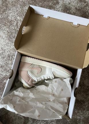 Nike air jordan 1 mid женские оригинал
