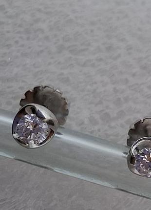 Новые серьги с бриллиантами ct 0.2 с сертификатом