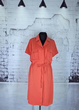 Стильна сукня міді