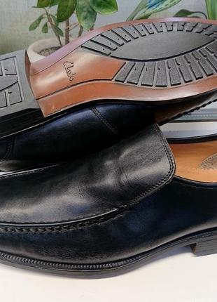 Стильные очень мягкие и удобные  кожаные туфли " clarks " оригинал  45 р