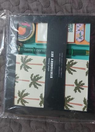 Набор канцтоваров: блокнот, ручка, стикеры
