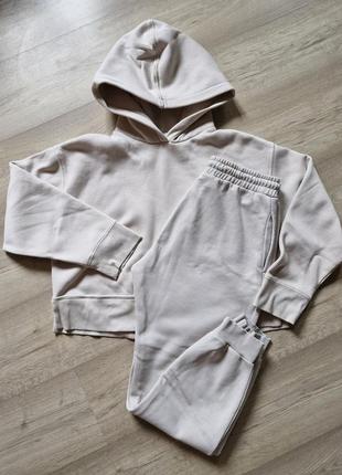 Спортивный тепл и костюм zara