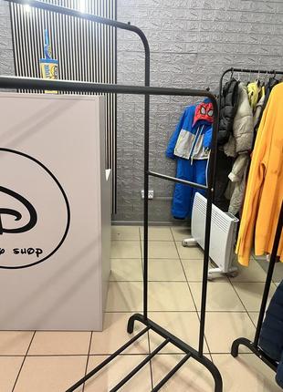 Стійка вішалка для одягу