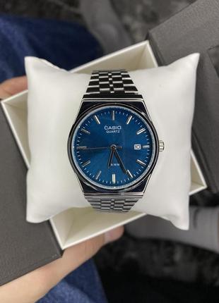 Годинник casio