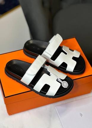 Шльопанці жіночі