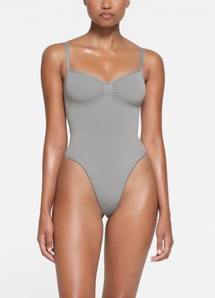 Skims seamless sculpt thong bodysuit скульптуруюче боді скімс (оригінал) сша