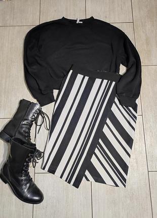 Юбка асимметрия полоска с запахом миди высокая посадка карандаш офисная классика черная белая