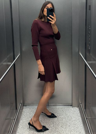 Роскошное платье zara из плотной гладкой вязки в трендовом цвете