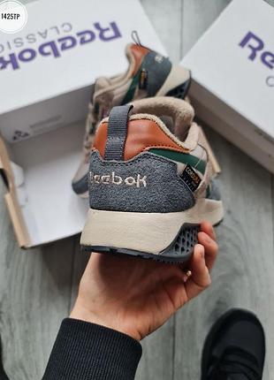 Reebok 6