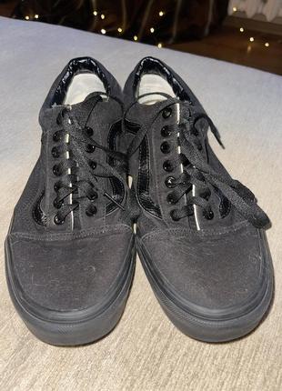 Vans of the wall