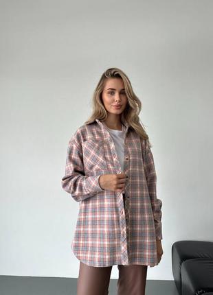 Тепла картата сорочка