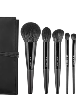 Набір професійних пензлів для макіяжу очей та обличчя від бренду chichodo (9 штук) у бренд. пеналі
