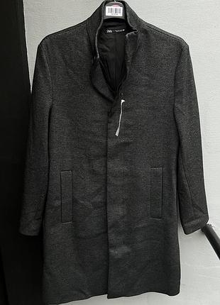 Пальто zara для мужчин