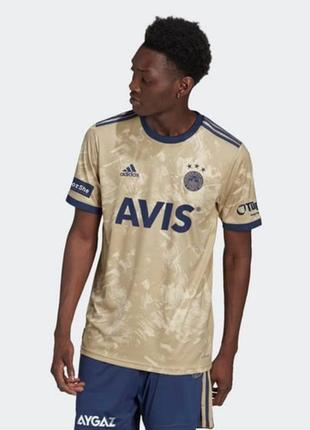 Футболка спортивная adidas