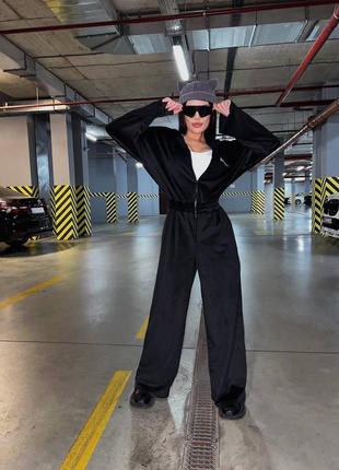 Жіноча комбінезон велюр фото реал