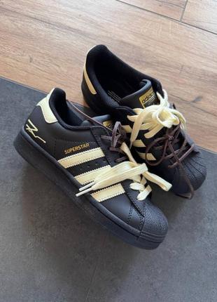 Кроссовки adidas