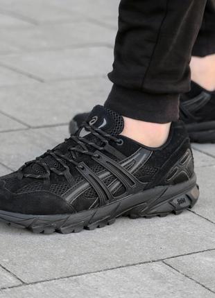 Чоловічі демісезонні спортивні кросівки asics чорні