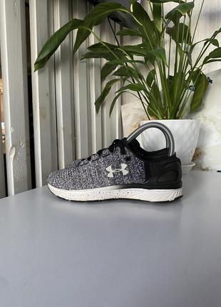 Кроссовки under armour