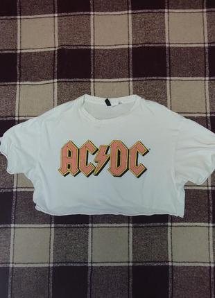 Кроп топ, короткая футболка с принтом ac/dc