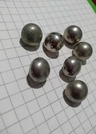 7 металлических пуговиц на ножке. по отдельности не продается.