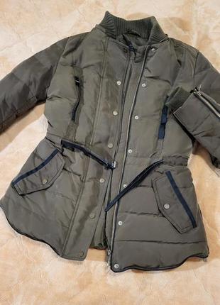 Курточка приталенная стеганая хаки zara s xs куртка осень весна зима змейка пояс рубашка дутая