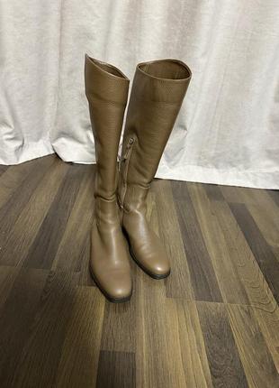 Сапожки женские р 37 fendi