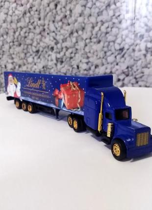 Петербилт 379 (2007) peterbilt 379 машинка металл 1/87