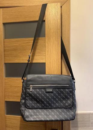 Темно-сіра сумка для ноутбука guess