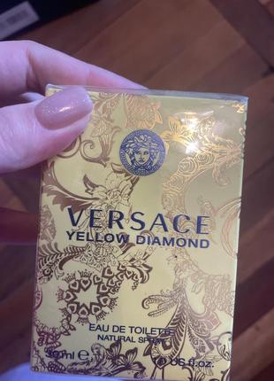 Жіночі парфуми versace