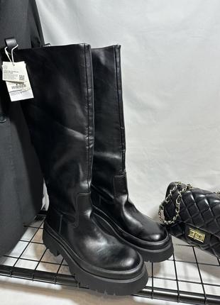 Чоботи труби pull&bear