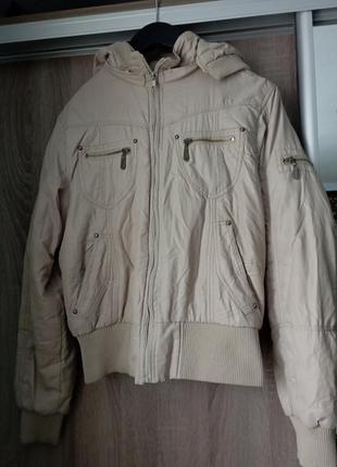 Курточка весна-осінь
