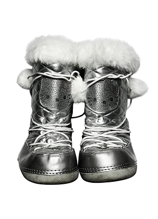 Moonboot hello kitty by victoria casal couture