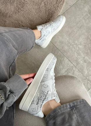 Кроссовки 9