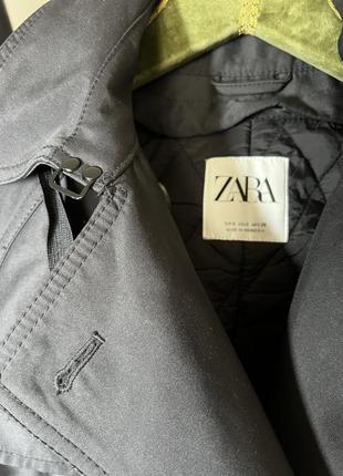 Новый водонепроницаемый плащ zara, на утепленной подкладке, которую по желанию можно отстегнуть, на поясе, без этикетки.