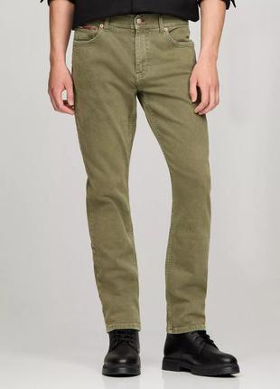 Мужские хаки джинсы tommy hilfiger garment-dyed 78jb395 оригинал
