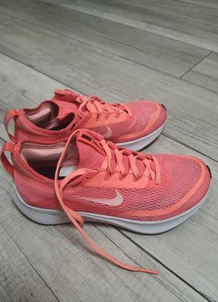Кроссовки женские nike zoom fly 4