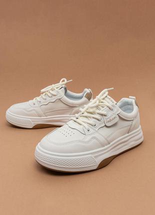 Жіночі кросівки кеди шкіряні молочні 36-40 кроссовки женские кожаные