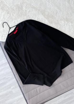 Черный лонгслив hugo boss