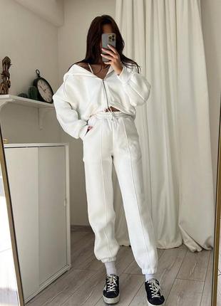 Женский теплый спортивный костюм на флисе худи на молнии с капюшоном и удобные джоггеры на резинке с перестречками