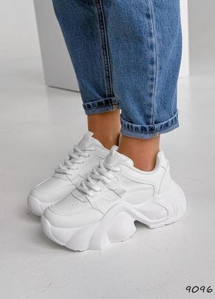 Жіночі кросівки на високій підошві потовщеній жіночі кросівки на масивній підошві жіночі повсякденні кросівки кеди