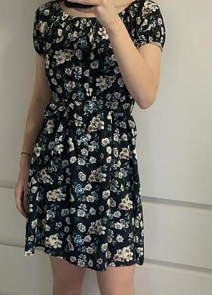 Платье с принтом цветов 4