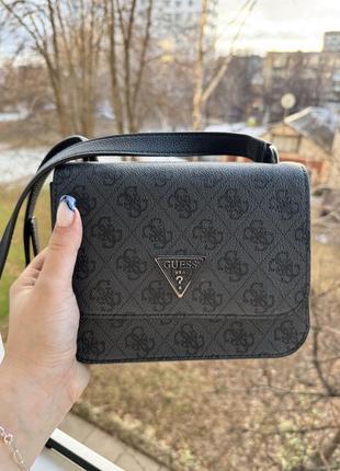 Сумка guess в ідеальному стані!