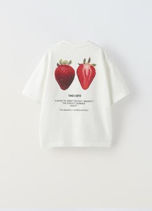 Футболка zara 8-9 р 130см клубника коттон