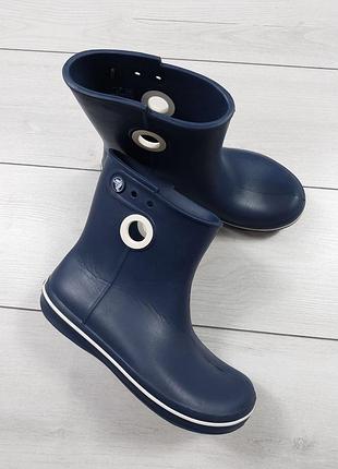 Оригинальные сапожки crocs р.w7 37