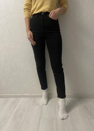 Жіночі джинси