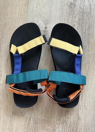 Сандалії pull&brear