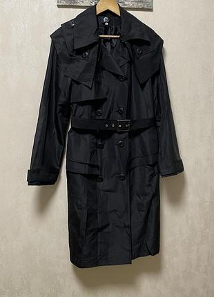 Чорний плащ чорне весняне пальто